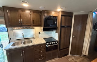 2020 Jayco Redhawk | Disney Ready | Sleeps 6