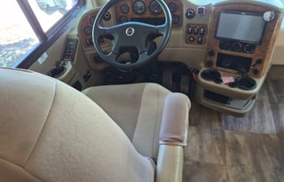 2016 Thor Motor Coach Palazzo  - Live In Luxury!