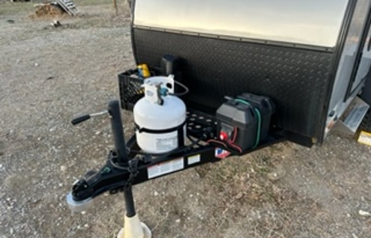 Front End showing the Battery and Propane Tank