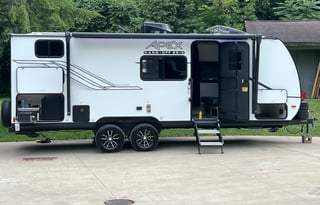 2026 Apex Nano Bunkhouse - 208BHS 5000lbs