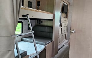 2022 Thor Motor Coach Coleman 30CM