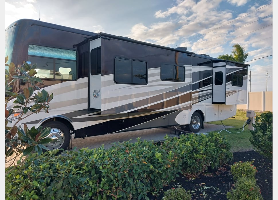 Class A Motor Home rentals in Cuyahoga Falls