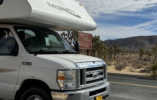 2016 Thor Majestic 28' Motorhome - Class C RV