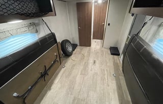 Heartland Trail Runner 28TH Toy Hauler