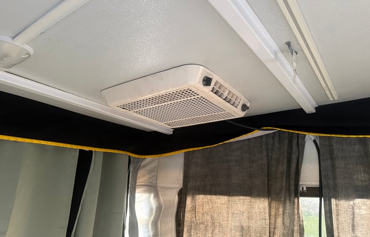 Not all J Trax offered A/C. Runs well - very cold!