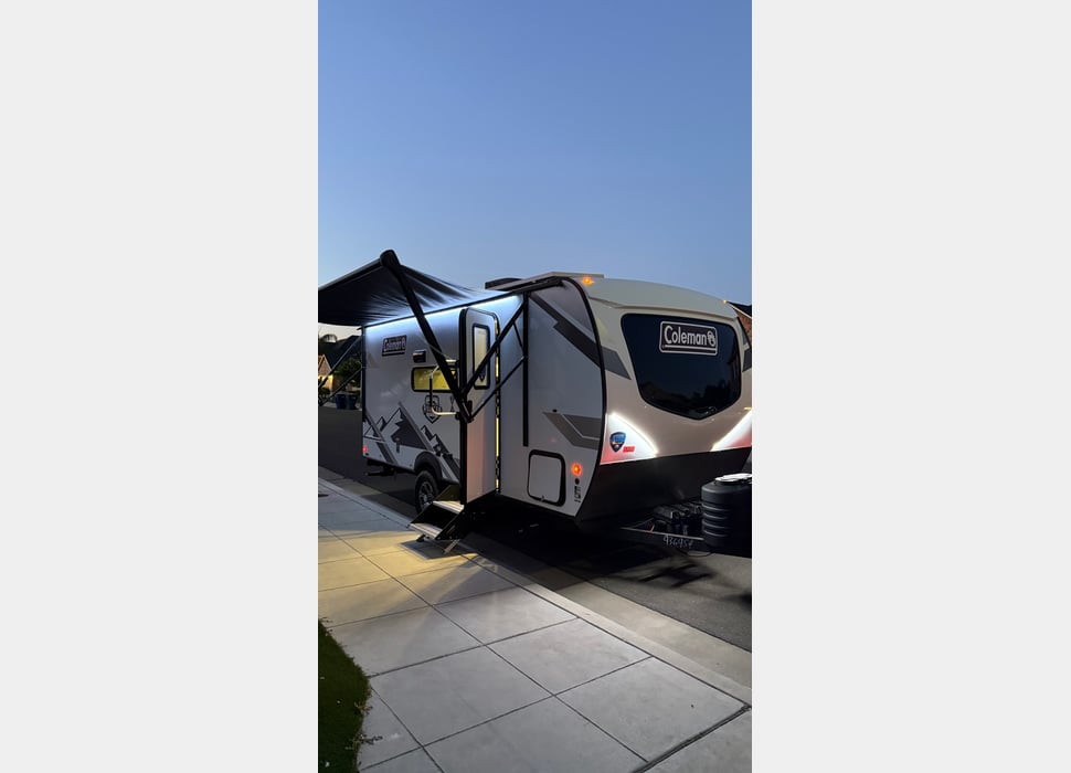 Travel Trailer rentals in Fresno