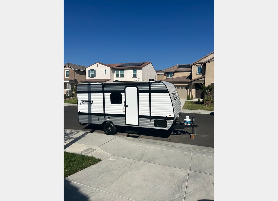 Travel Trailer rentals in Santa Clarita