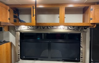 Group-Friendly Jayco Greyhawk Bunk Floorplan