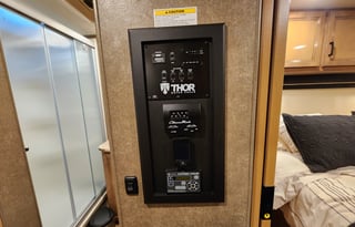 2019 Thor Motor Coach Quantum WS31