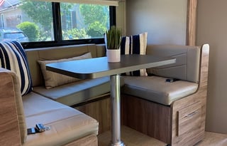 Meet Mellie-Belle! 2020 Jayco Melbourne Prestige