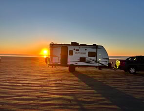 Forest River RV Surveyor Legend 19RBLE