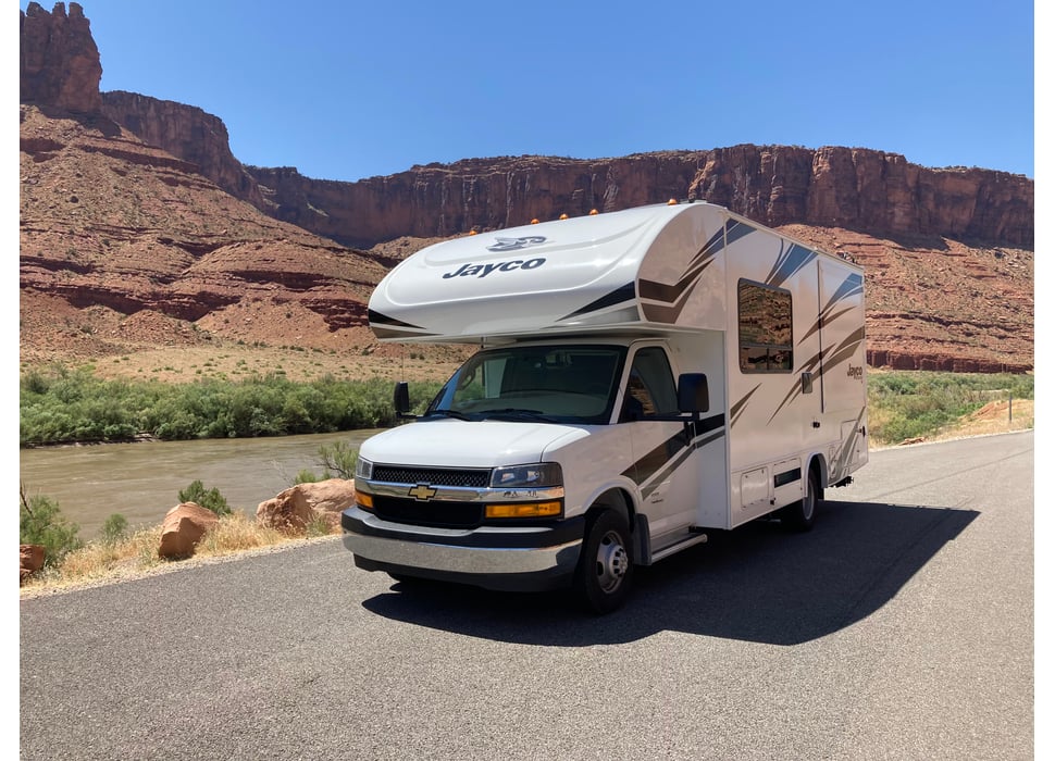 Class C Motor Home rentals in Omaha