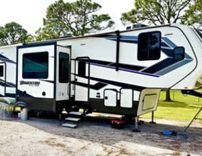 Grand Design Momentum G-Class 350G