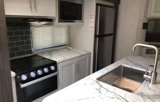 2021 Keystone Bullet 2 BD (1 1/2 BA) Delivery only