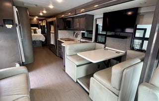 2022 Thor Motor Coach Palazzo 33.5 - Bunkhouse