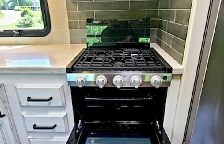 Gas stove and oven