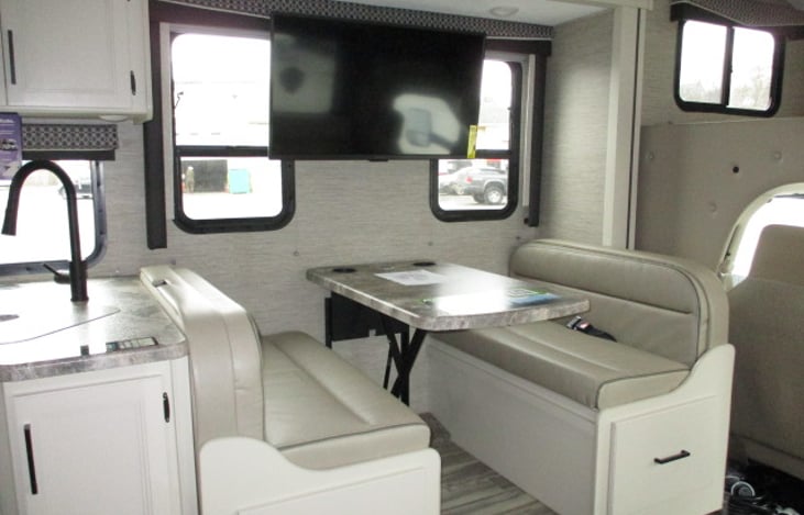 dinette folds to make bed if needed