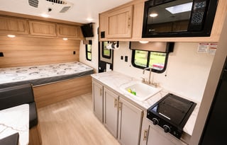 2025 KZ Sportsman 21ft Camper, Lightweight + Solar
