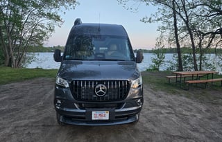 2026 Airstream 24GL Luxury AWD Camper