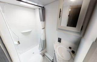 ZINGG'S TRAVEL TRAILER - RENT WITH EASE!