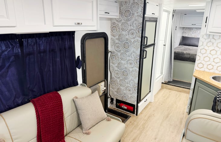 Las Vegas RV Living Room – Comfortable Festival RV Rental – Burning Man EDC