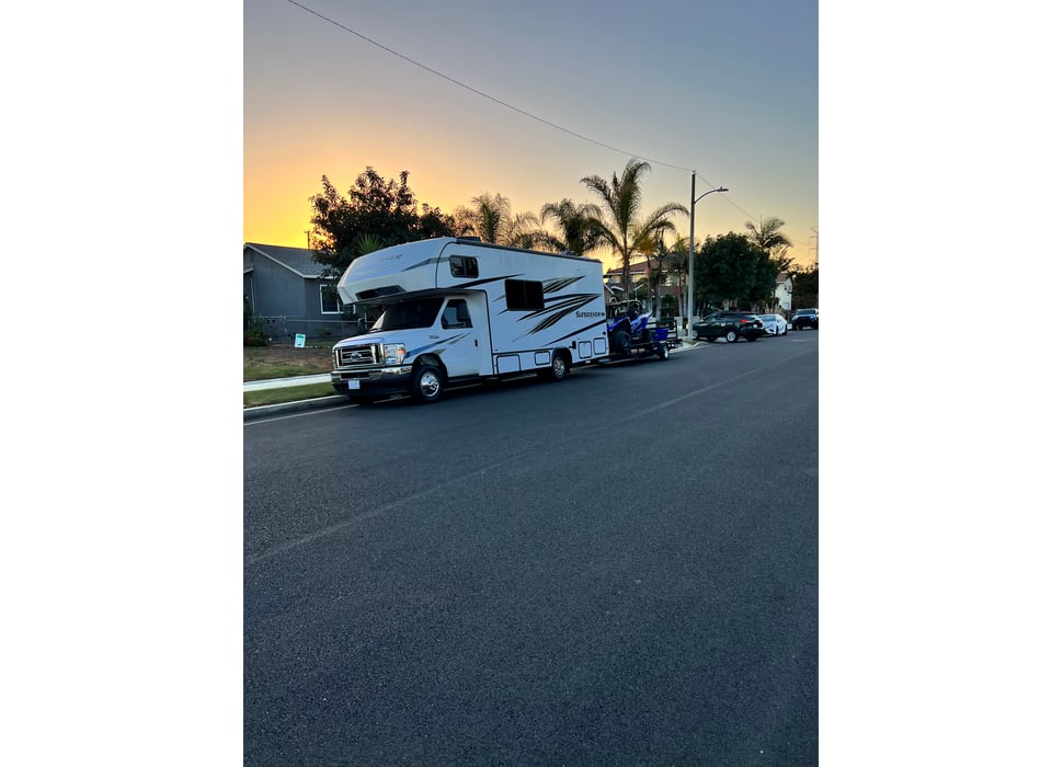 Class C Motor Home rentals in Huntington Beach
