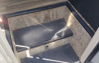 2018 Thor Motor Coach Outlaw 29J (low-miles)