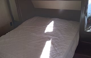 2017 Cherokee Grey Wolf 22RR