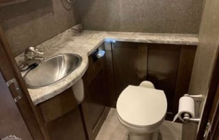 2018 Thor Motor Coach Challenger 37TB