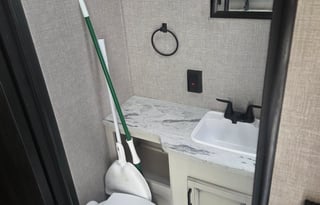 Family Friendly Jayco Camper Sleeps 4-5