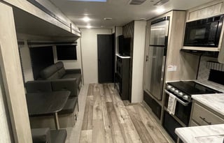 2022 KZ Connect 322BHK