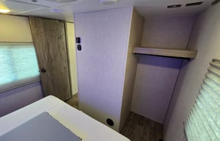 Cherokee Artic Wolf 287BH