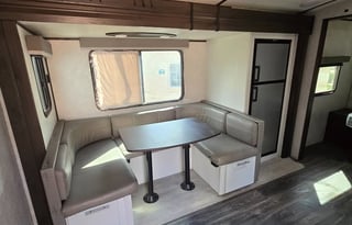 2021 Bullet Premier - 23RB - 1/2 Ton Towable