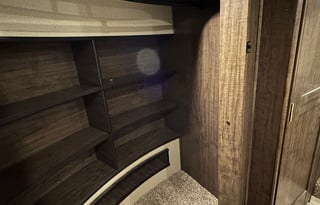 Stationary cozy couples Ozark getaway retreat