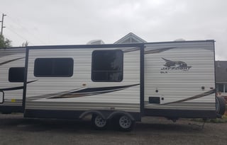 Affordable Family Fun Trailer Rental! 2020 Jayco