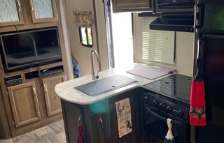 Cousin Eddie - 2018 Keystone RV Bullet 287QBS