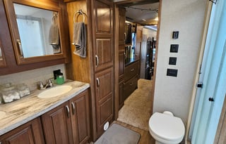 2018 Keystone Montana 3921FB Fifth Wheel