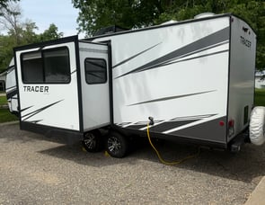 Prime Time RV Tracer 24DBS