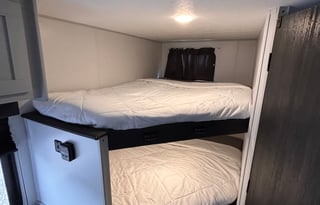 Forest River Wildwood – Sleeps 7!