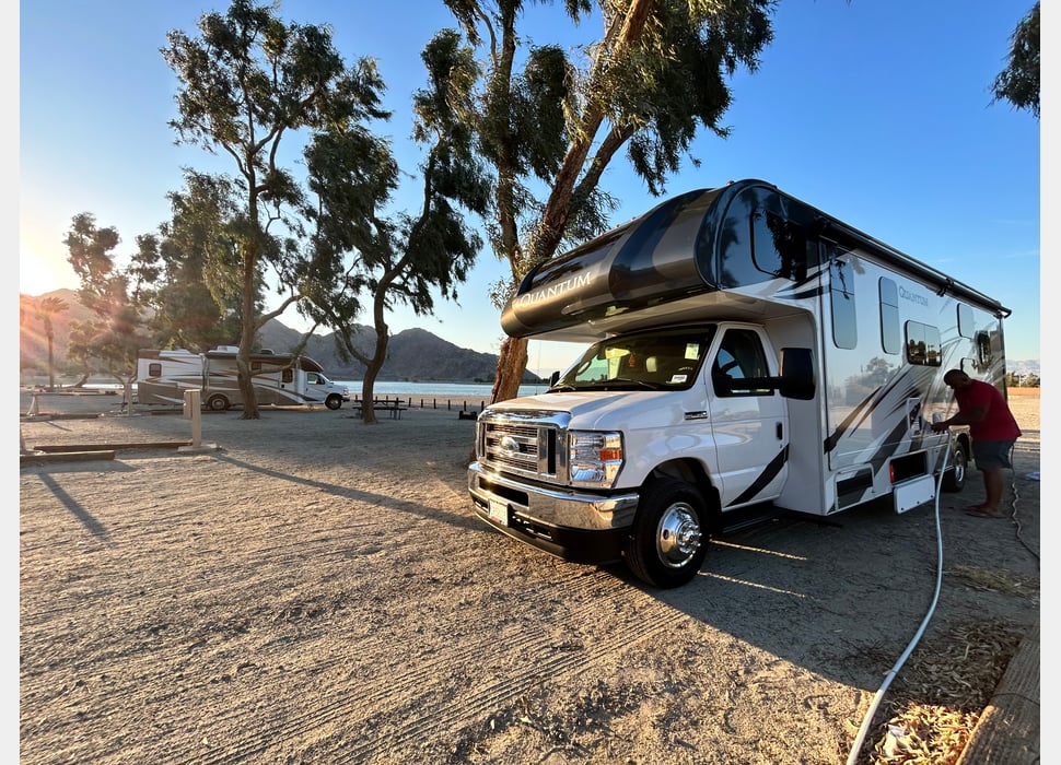 Class C Motor Home rentals in Guyton