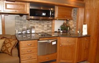 2007 Foretravel Phenix 445