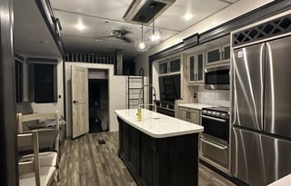 2023 Keystone RV Avalanche 390DS