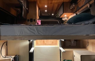 Self Sufficient 4 Person - Jenny in Forest Van