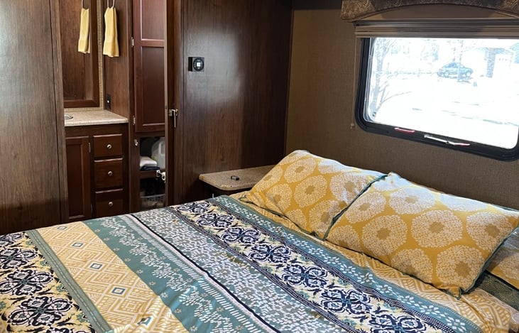 Queen size master bed