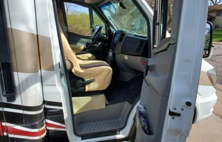 2017 Winnebago View 24J ~Diesel & Easy to Drive
