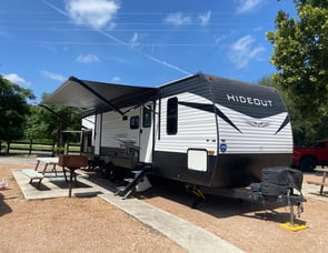 Keystone RV Hideout 318BR