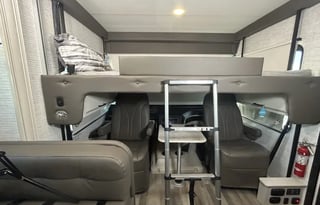 Alante Family Luxury RV - Endless Adventures!  A-1