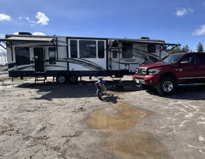 Keystone RV Fuzion 404 Chrome