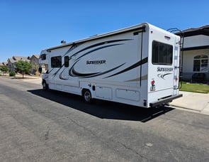 Forest River RV Sunseeker 3270S Ford
