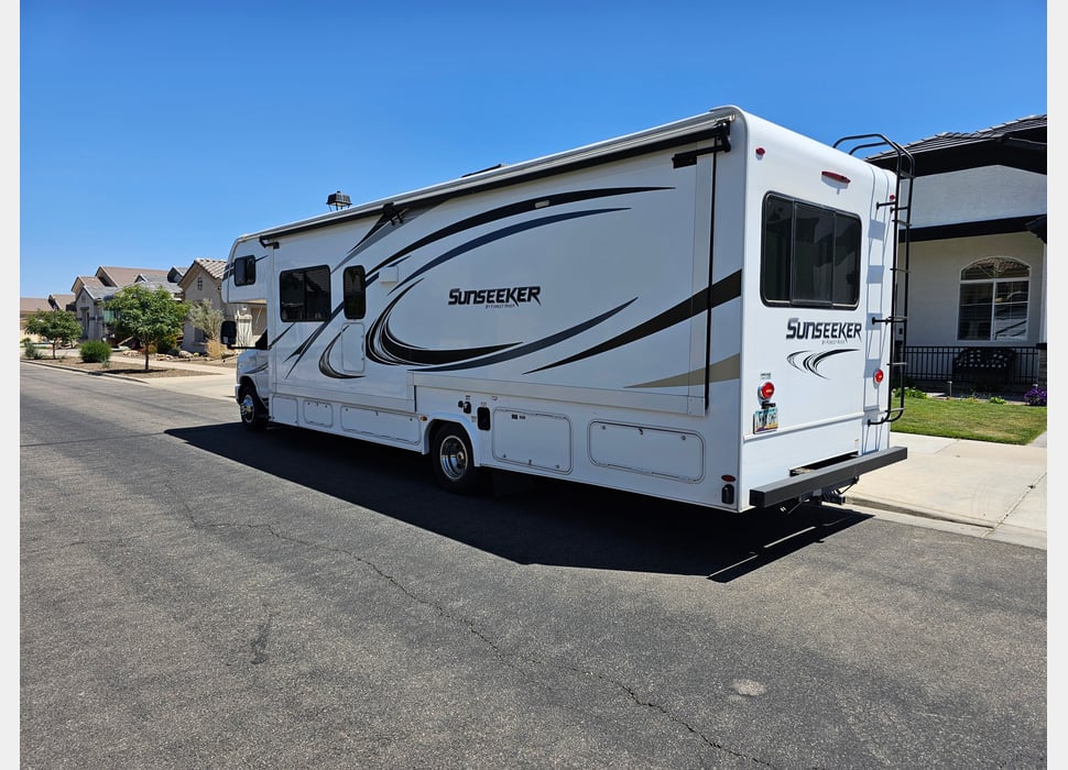 Class C Motor Home rentals in Gilbert